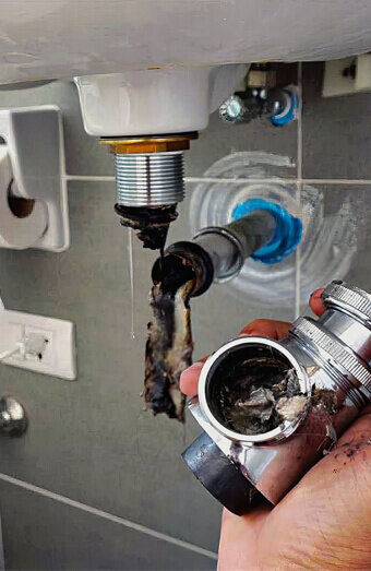 https://blockeddrainswembley.com.au/uploads/2025/07/blocked-sink-36737.jpg