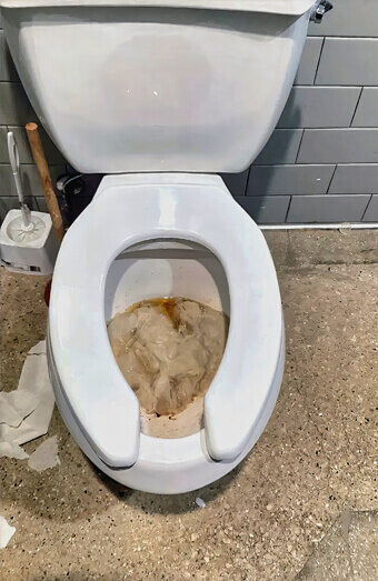 https://blockeddrainswembley.com.au/uploads/2025/07/blocked-toilet-27776.jpg